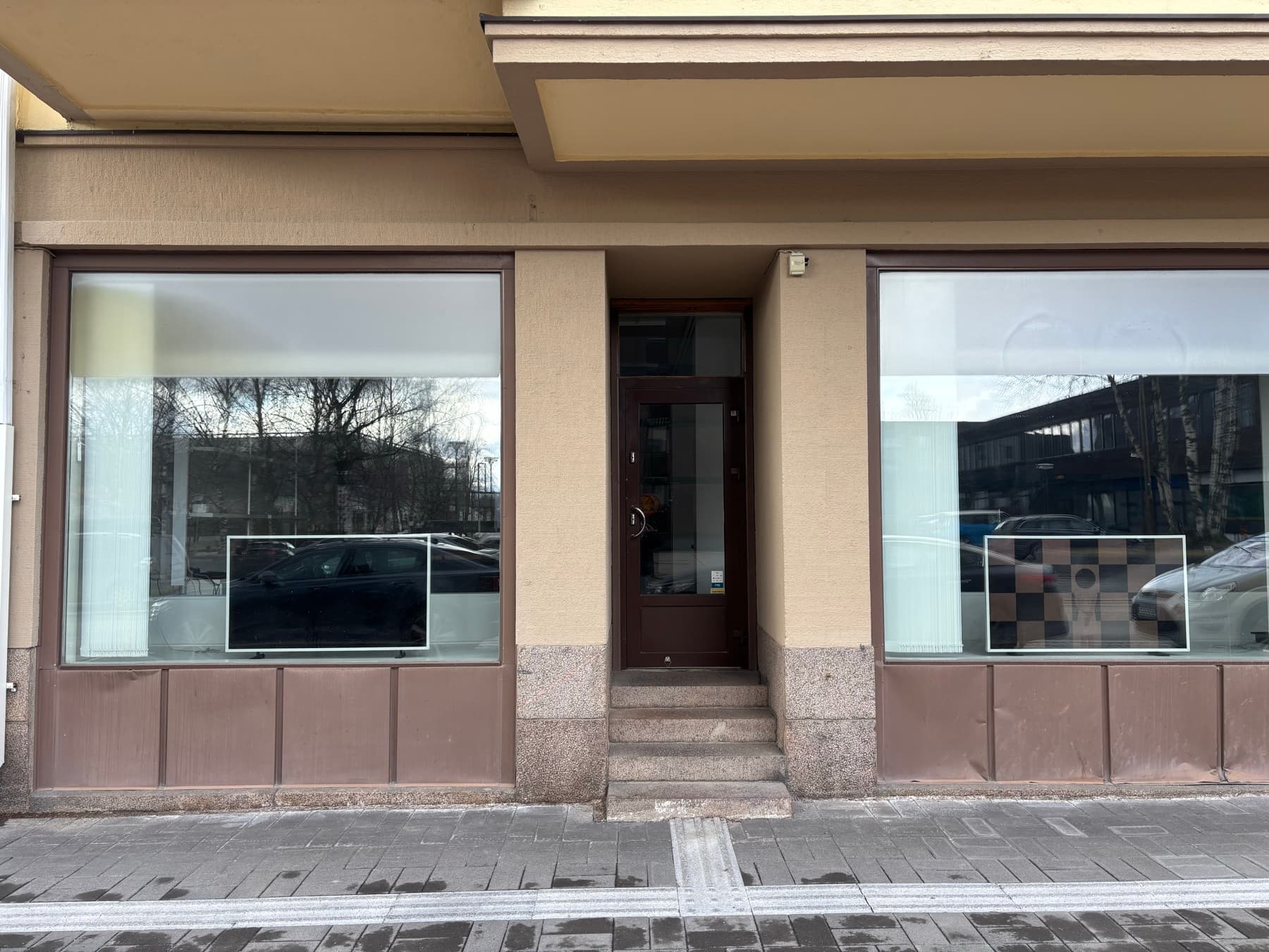 Pitkänsillankatu 18 – julkisivu